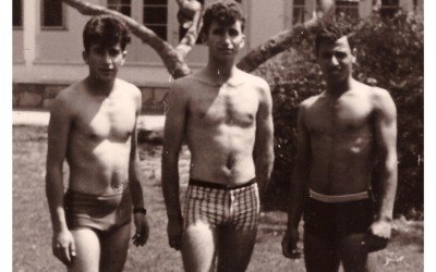 עודד , ראשון מימין